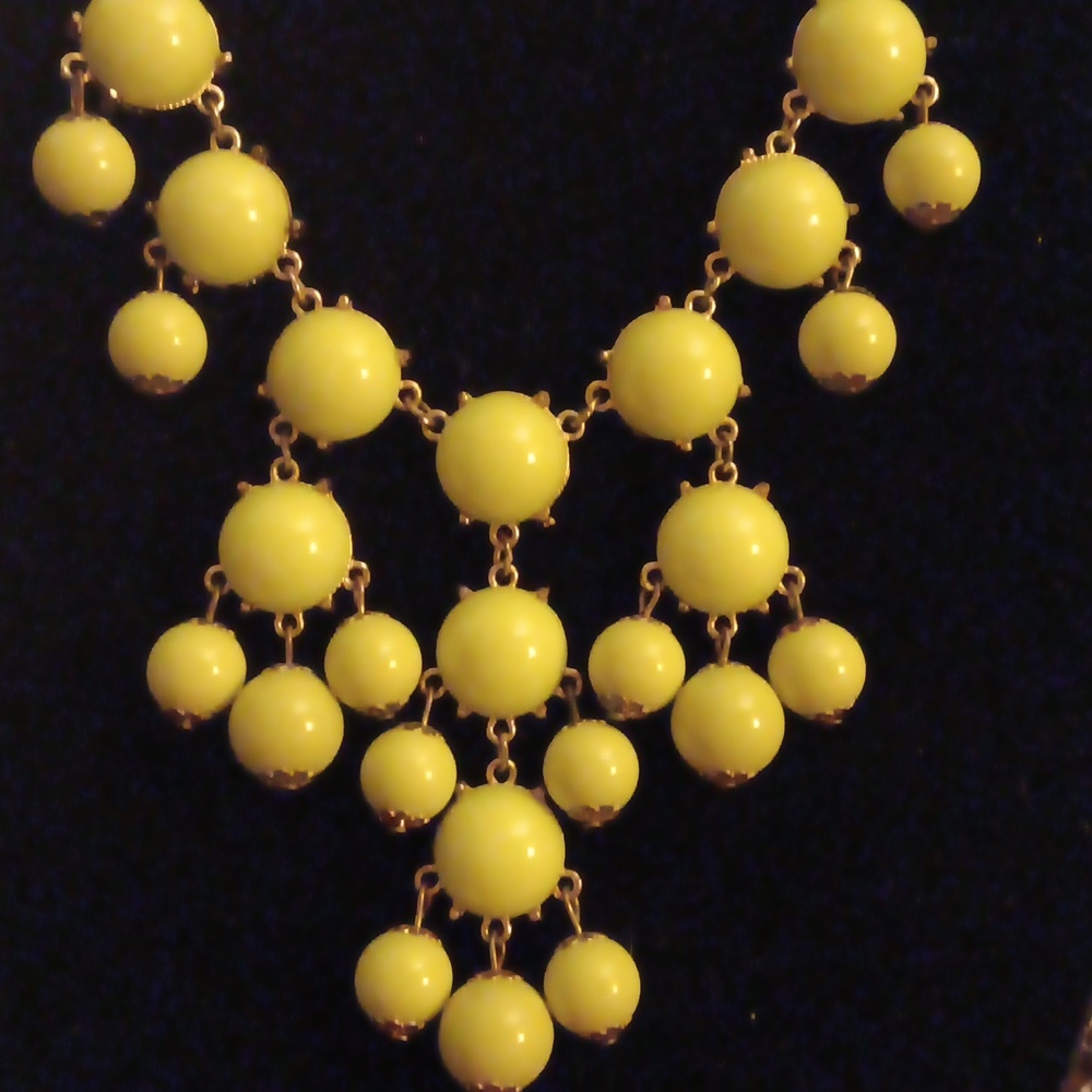 Green on Gold - Picture 2 of 3